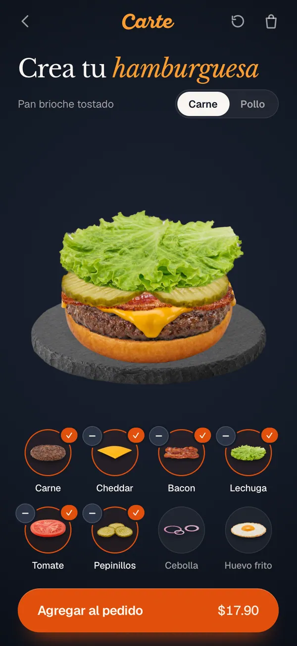 La app del restaurante de demo en un teléfono, con una hamburguesa armándose